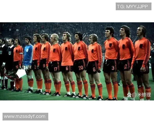 一场1-1，让荷兰无限挨近世界杯！末轮打平=出线，莱万将踢附加赛